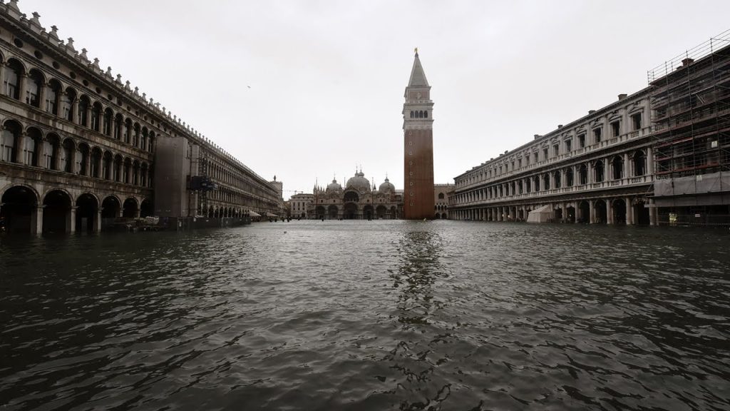 Piața San Marco din Veneția, inundată. Sistemul de protecţie nu a fost declanşat