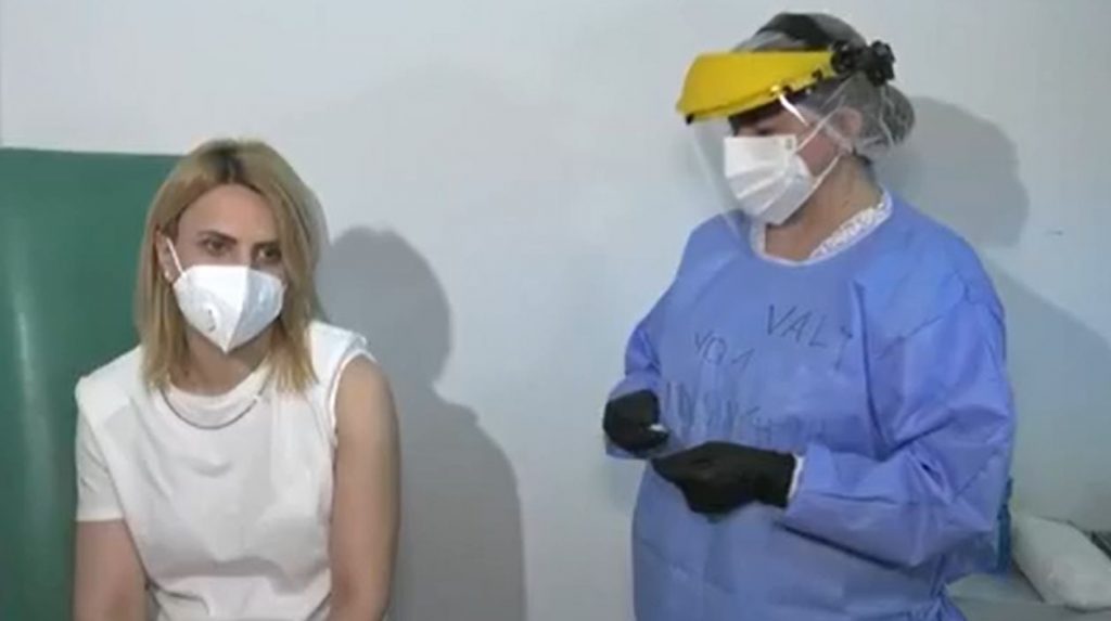 VIDEO. Managerul de la ”Marius Nasta” s-a vaccinat împotriva SARS-COV-2: „Un moment pe care îl aștept de ceva timp”