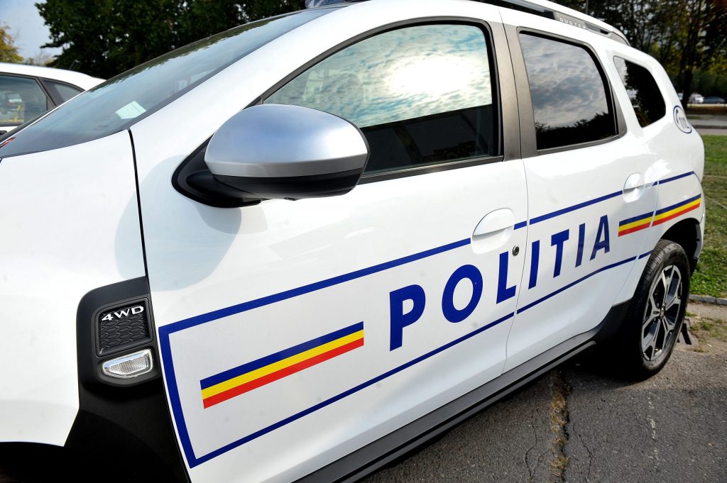 Un bărbat din Galați a înșelat o femeie bolnavă care strângea bani pentru tratament, apoi a șantajat-o și chiar a violat-o