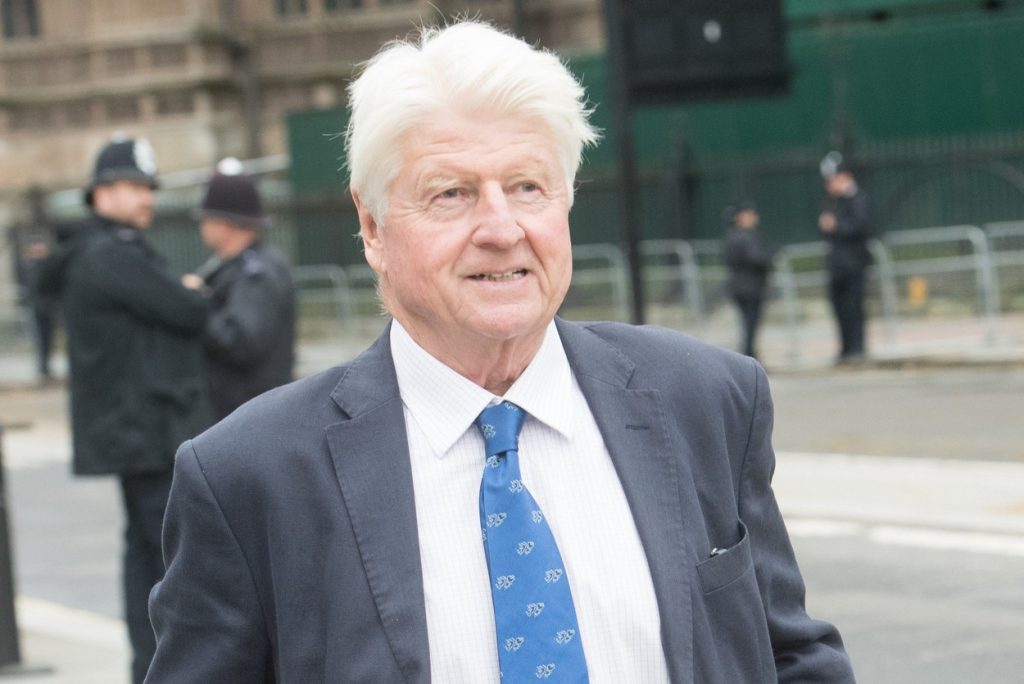 Tatăl premierului britanic Boris Johnson vrea cetățenie franceză! Care este motivul