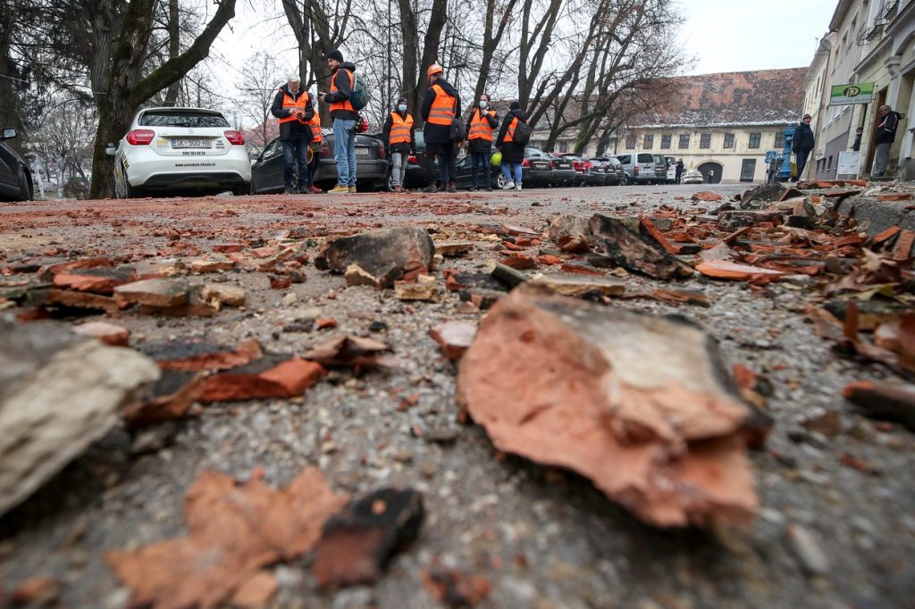 UPDATE. Cutremur puternic în Croația! Zeci de clădiri s-au prăbușit sau au fost grav afectate: „Este ca Hiroshima – jumătate din oraș nu mai există!” / Cel puţin şapte persoane au murit, iar alte zeci au fost rănite (FOTO/VIDEO)