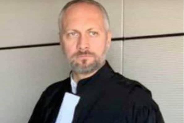 Judecătorii care l-au condamnat pe avocatul Robert Roșu în dosarul „Ferma Băneasa”, criticați de Baroul București. „Și-a făcut meseria de avocat”