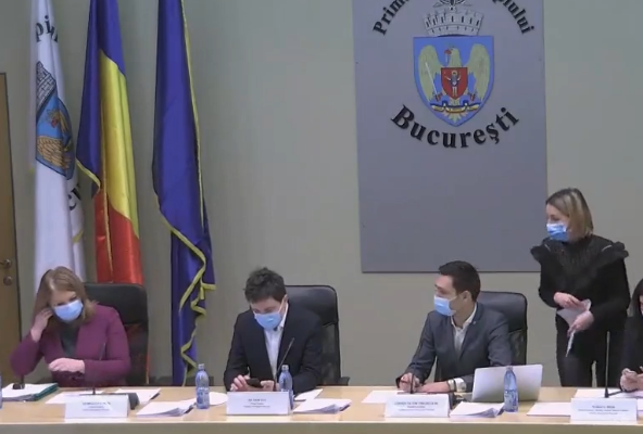 Ședința condusă de Nicușor Dan la Primăria Capitalei  a început cu scandal și a fost suspendată!