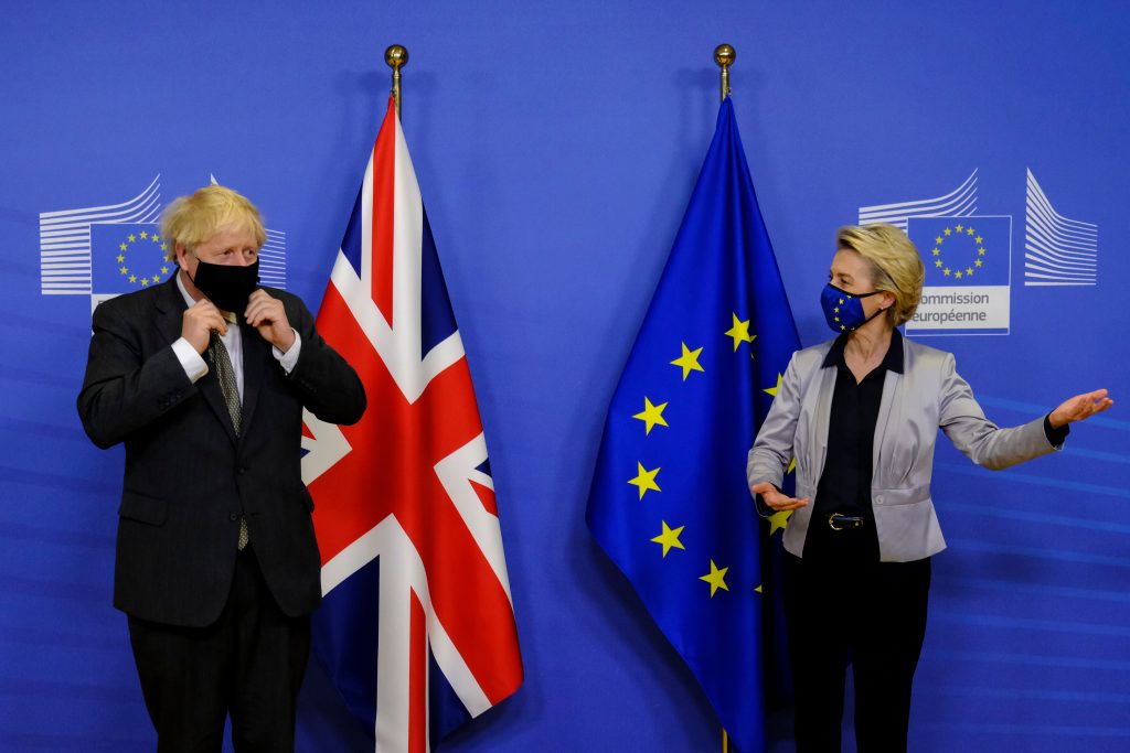 Liderii britanici și cei ai UE au decis să continue negocierile, în pofida expirării termenului-limită