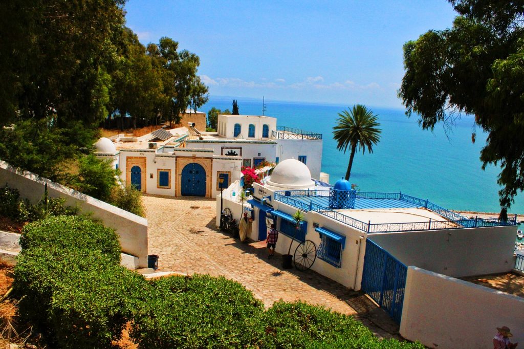 Tunisia a prelungit starea de urgenţă până în iunie 2021