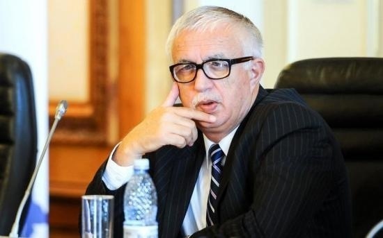Fostul președinte al CCR, Augustin Zegrean, a explicat care este procedura pentru formarea noului Parlament. Când va fi întrunit primul plen
