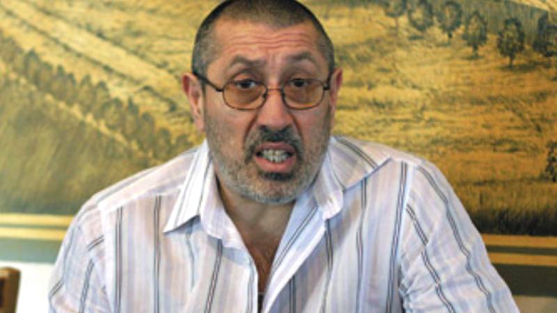 Serghei Mizil, șocat de ce a întâlnit într-un spital suport-COVID. “Doctorii râdeau, fără măști, și fumau!”