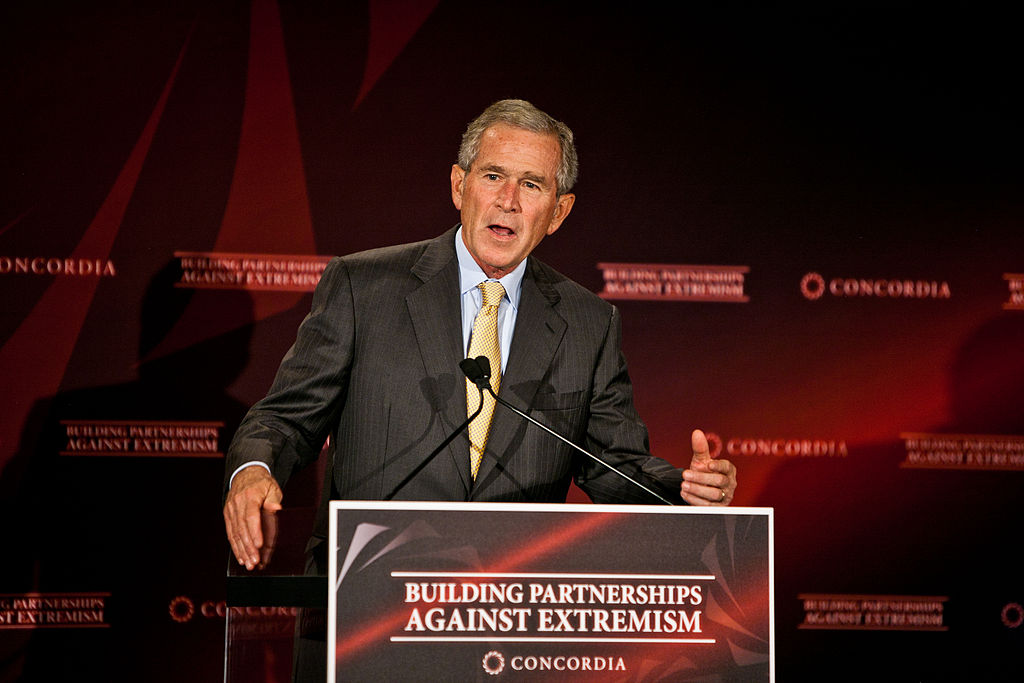 Republicanul George Bush va merge la depunerea jurământului de către Joe Biden. Donald Trump, luat peste picior