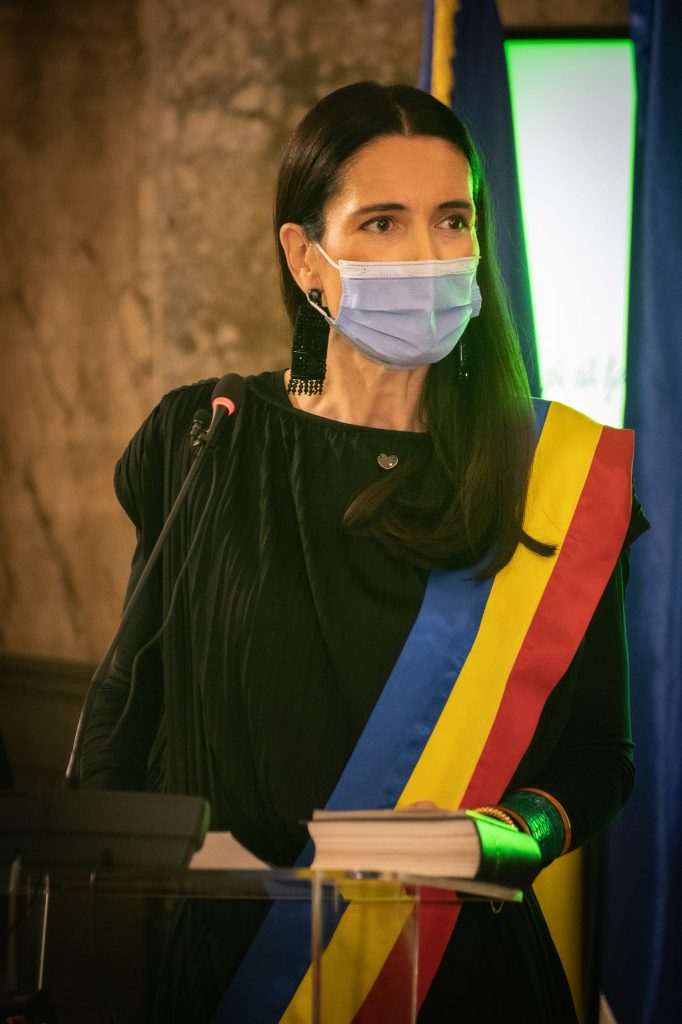 Clotilde Armand: Am mers pe Aleea Modrogan 1A şi am văzut şantierul de acolo. Este îngrozitor