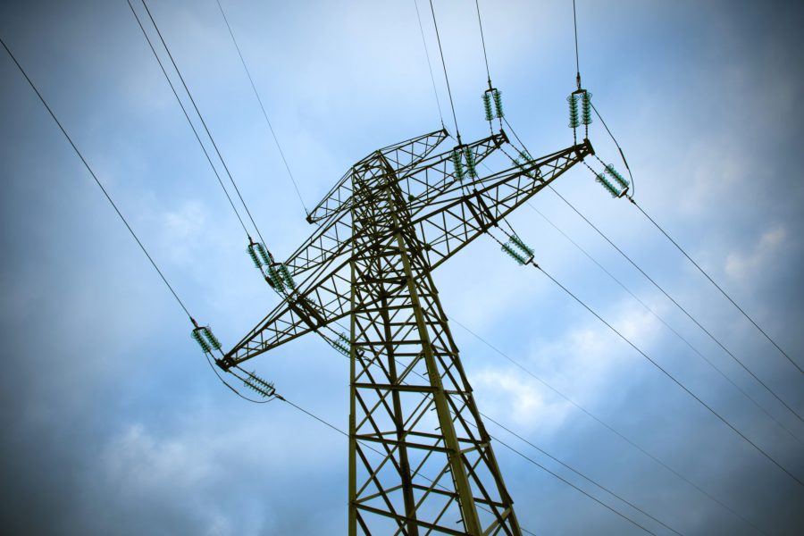 Alimentarea cu energie electrică, întreruptă temporar, în anumite zone din Bucureşti şi din judeţele Ilfov şi Giurgiu