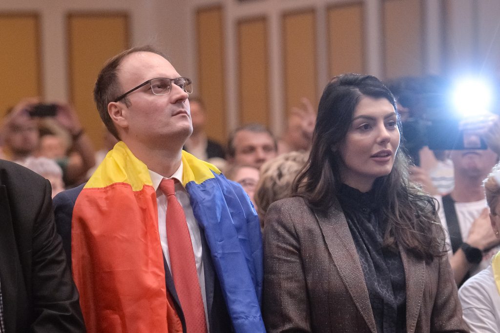 Cumpănașu, acuzat de o tânără din București că i-a propus să facă sex cu soția lui: Cu siguranță știa că sunt minoră / Cum se apără Alexandru Cumpănașu – FOTO