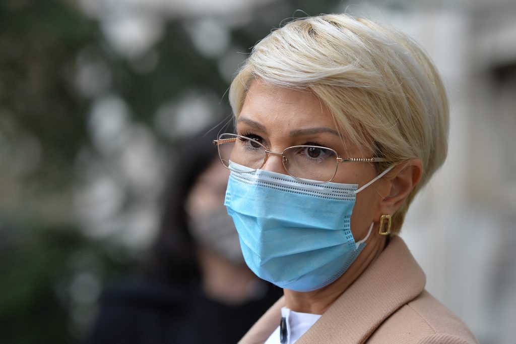 Unde și când se vaccinează Raluca Turcan, Ministrul Muncii!