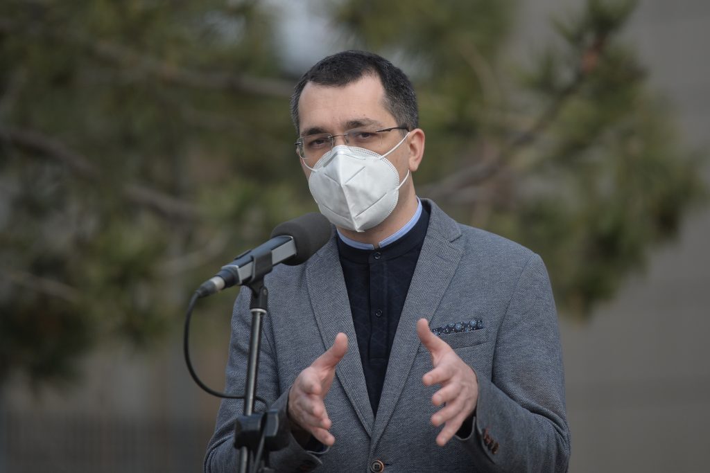 Ministrul Sănătății, Vlad Voiculescu, despre campania de vaccinare anti-COVID-19: Are două „vulnerabilități”! / Avem mai multe centre cu circuit închis decât centre cu circuit deschis
