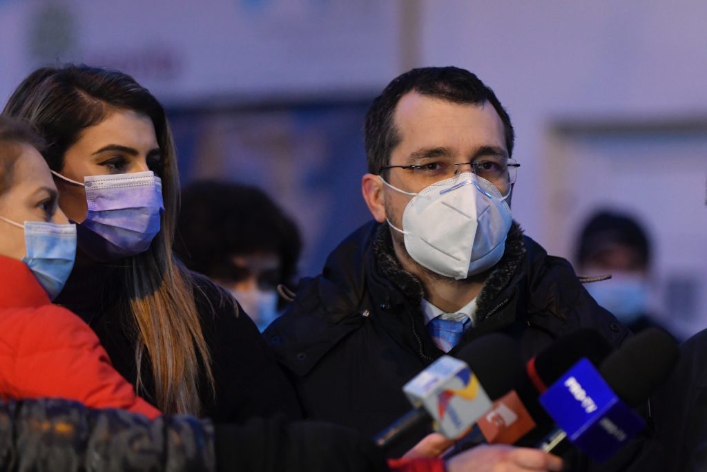 Vlad Voiculescu, despre cauzele incendiului de la Matei Balș: Sunt două piste