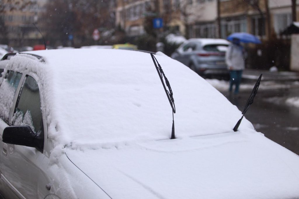 Avertismentul climatologilor, după trecerea bruscă de la ninsoare la temperaturi de vară: „Să ne pregătim pentru noi fenomene extreme”
