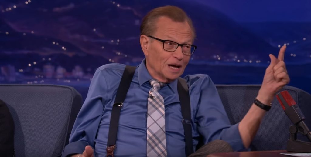 8 ȘTIRI DE LA ORA 8. Cunoscutul moderator de televiziune Larry King, infectat cu COVID-19! Jurnalistul a fost internat de urgență în spital