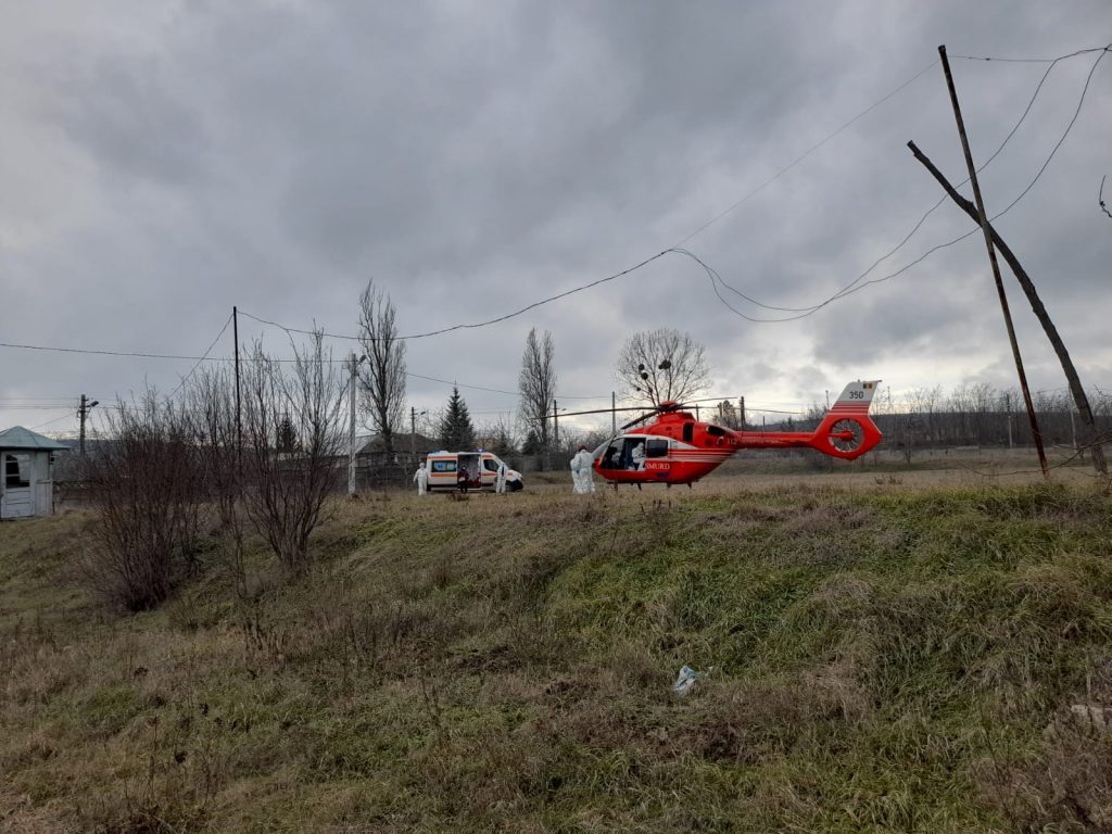 O fețită de 8 ani, diagnosticată cu noul COVID-19, a căzut de la etaj în timp ce se afla în izolare alături de mama ei! – FOTO/VIDEO