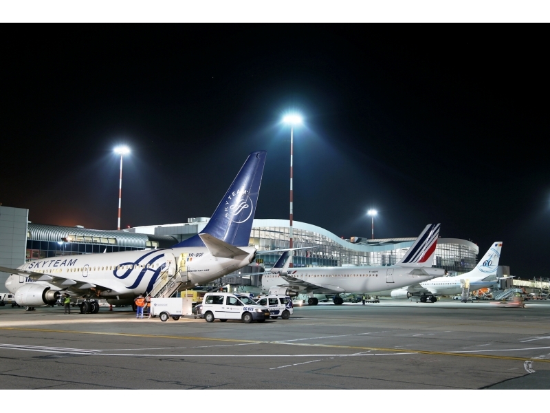 Pandemia a scăzut numărul de pasageri de pe „Otopeni” cu un procent ENORM