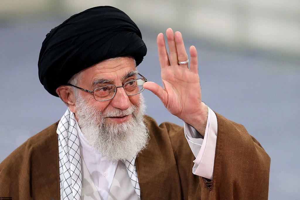 Iranul, în război cu Big Pharma. Vaccinurile Occidentului, interzise la Teheran!