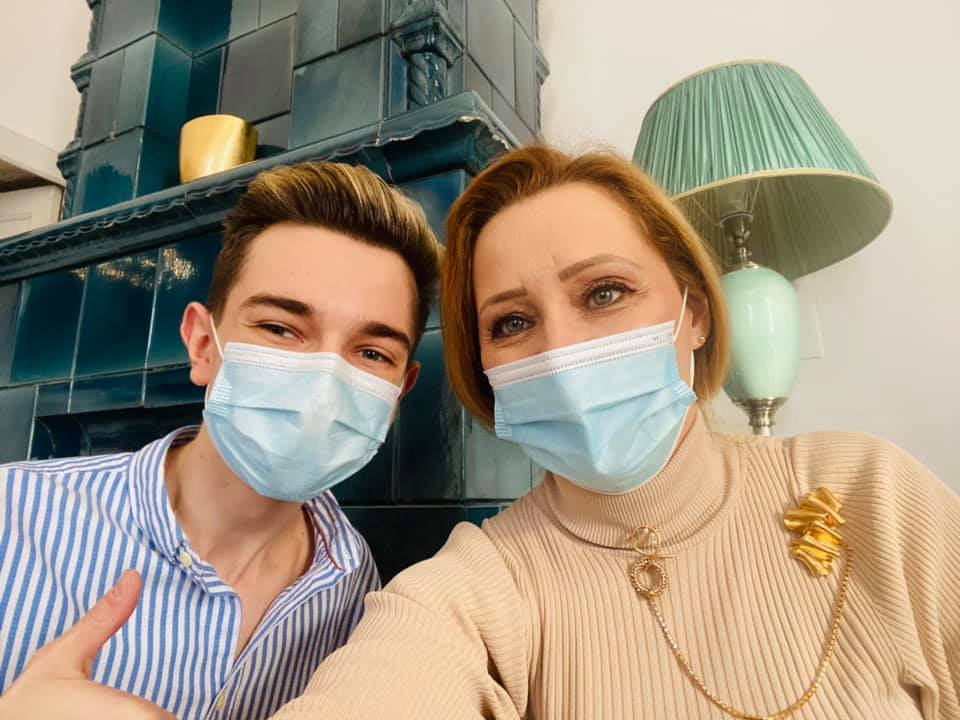 Premieră în România! Cel mai tânăr consilier a fost angajat la primăria condusă de Elena Lasconi! Are doar 20 de ani…