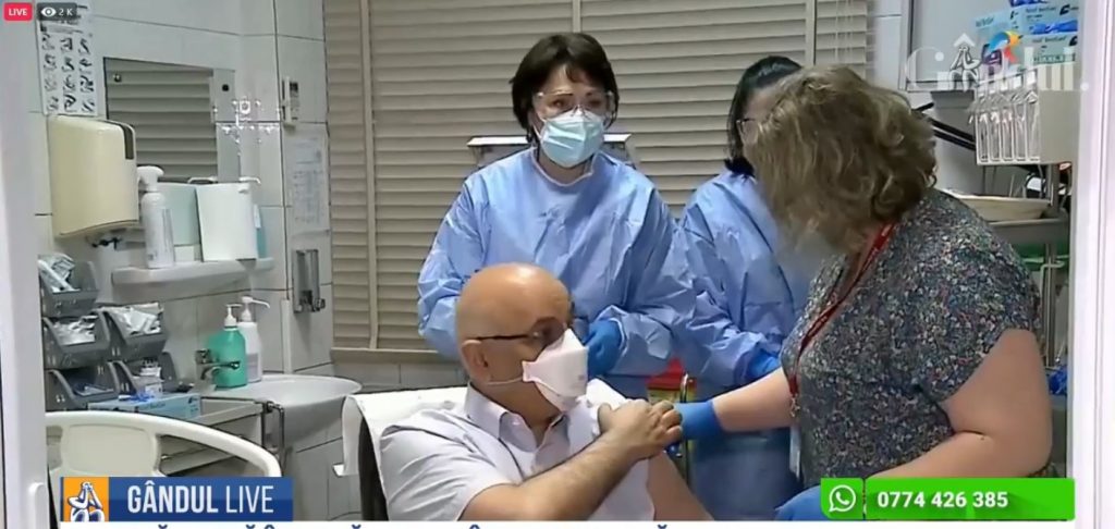 Raed Arafat s-a vaccinat împotriva COVID-19 (VIDEO)