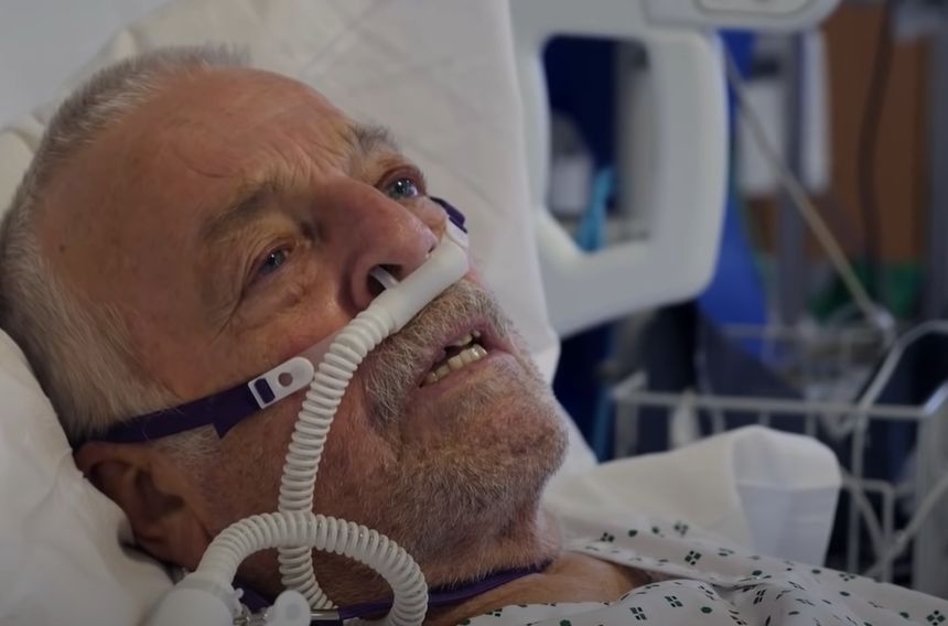 Un bărbat aflat pe patul de moarte din cauza Covid a avut o ultimă dorință: „Tot ce vreau e să-mi văd soția. Nu vreau nimic altceva în viață”. Câteva ore mai târziu a murit (VIDEO)