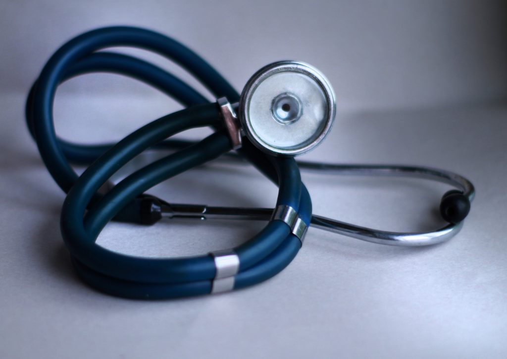 Viața după COVID. Ce trebuie să facă pacienții, pentru a nu rămâne cu plămânii afectați