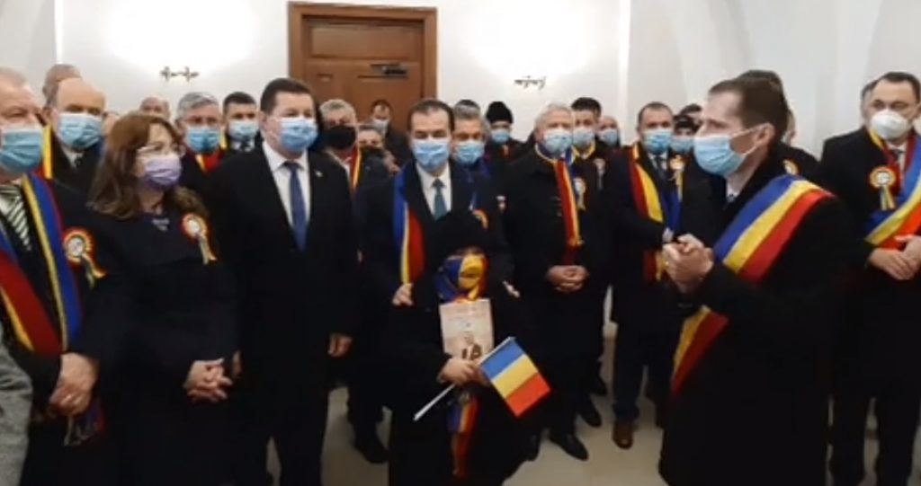 Contre în Vrancea, chiar de Ziua Principatelor Române: Toma (PNL) și Oprișan (PSD) se contrazic în prezența lui Orban la inaugurarea unei clădiri! – VIDEO