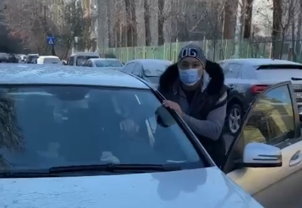 Unul dintre cei mai periculoși interlopi bucureșteni, ridicat de polițiști după ce a încercat să omoare un bebeluș. Imaginile sunt revoltătoare! (DETALII EXCLUSIVE)