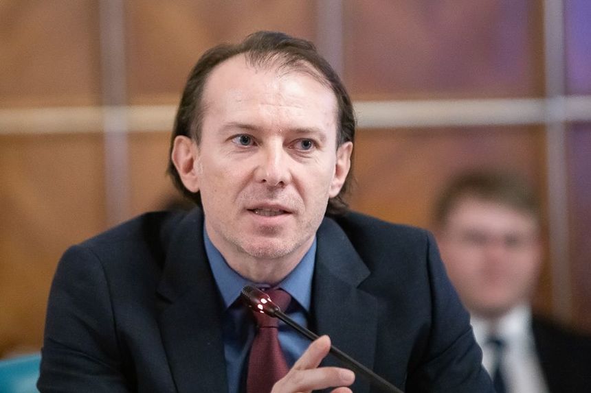 8 ȘTIRI DE LA ORA 8. Premierul Cîțu, despre un eventual lockdown: „Anul trecut, când aveam 10.000 de cazuri pe zi, am spus foarte clar că nu vreau să închidem economia”