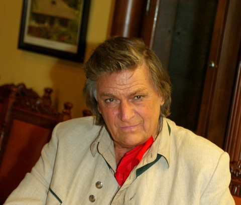 „Nu te mai uita după puștoaice, că nu se cade la etatea lu’ matale” / Mesajul primit de Florin Piersic, în ziua în care a împlinit 85 de ani”