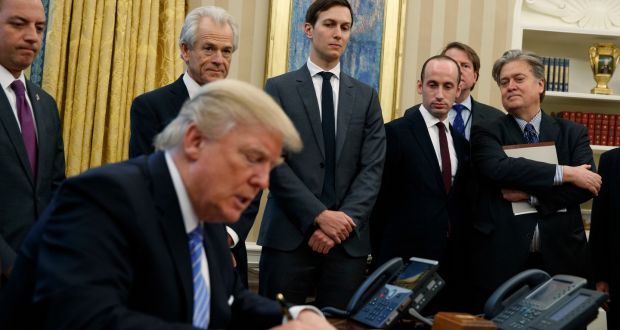 LIVE TEXT. Pregătiri pentru inaugurarea lui Joe Biden. În ultimele ore ale președinției sale, Trump semnează ordinul executiv care anulează interdicția de lobby