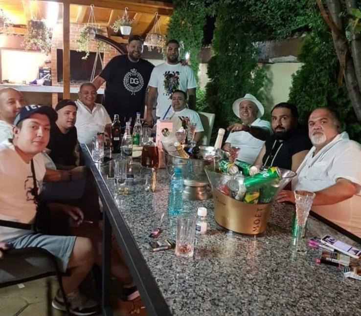 Lovitură grea pentru unul dintre cele mai violente clanuri din București, care se ocupa cu traficul de droguri! Toporarii au fost arestați, în frunte cu bossul cel mare, Adrian Toporaru!