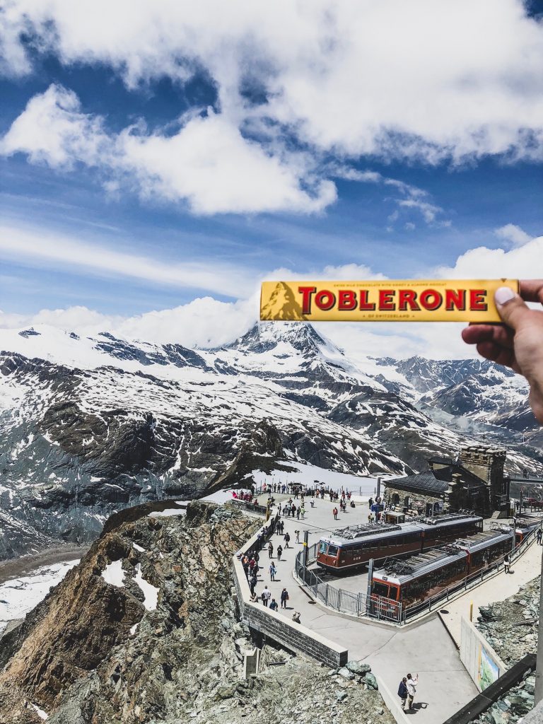 Comisia Europeană deschide o anchetă împotriva gigantului alimentar Mondelez, proprietarul mărcilor Toblerone, Oreo și Milka, pentru practici anticoncurențiale
