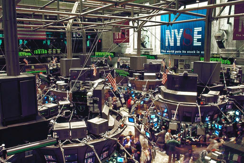 Companiile chineze, delistate de la Bursa de pe Wall Street!