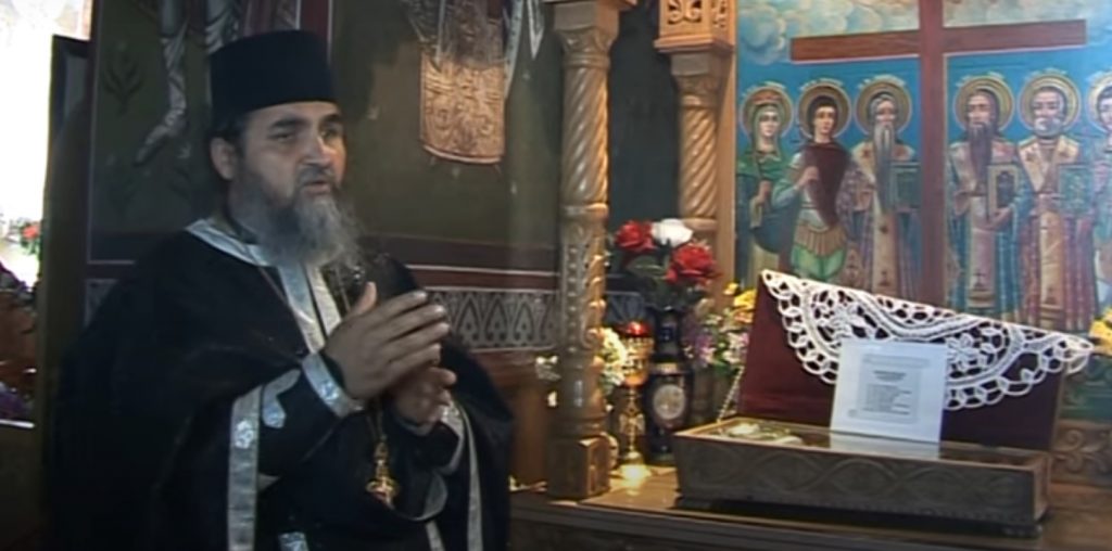 Duhovnicul care își călca enoriașii și ghicea în Evanghelie, interogat la Episcopia Alexandriei după ce a fost șantajat de homosexuali. Declarații uluitoare ale părintelui, care a vorbit despre scenele intime (EXCLUSIV)