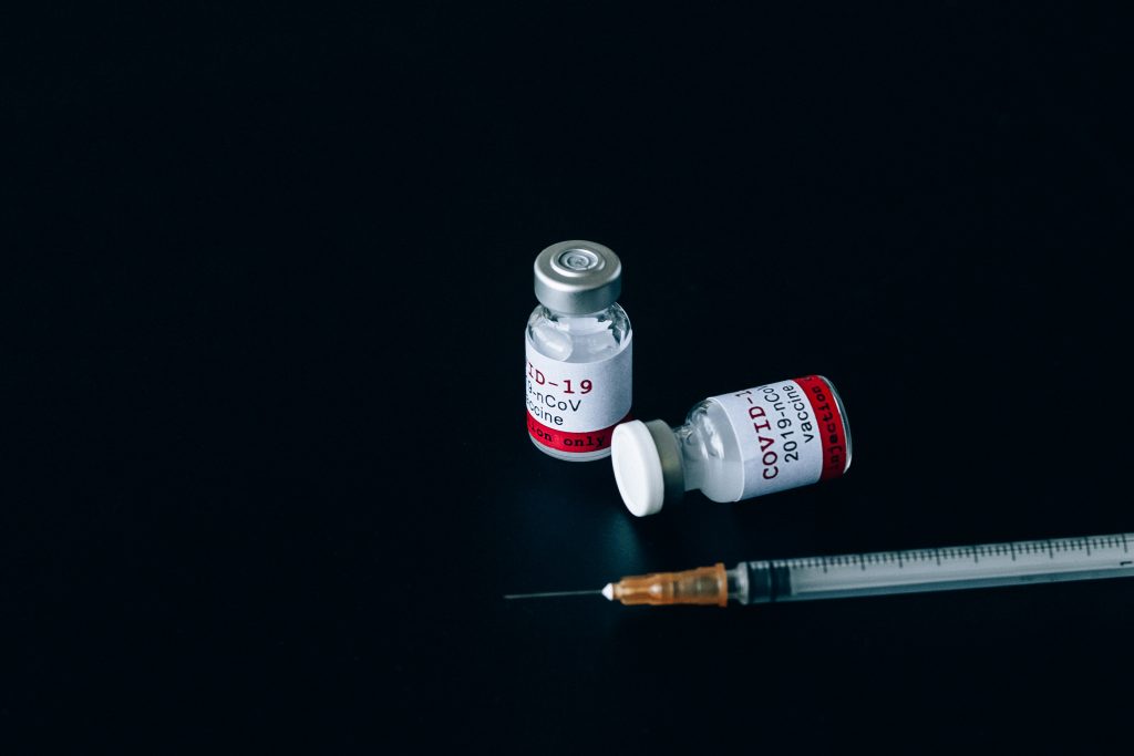 Vaccinul anti-COVID ar putea fi făcut anual! Avertismentul autorităților britanice