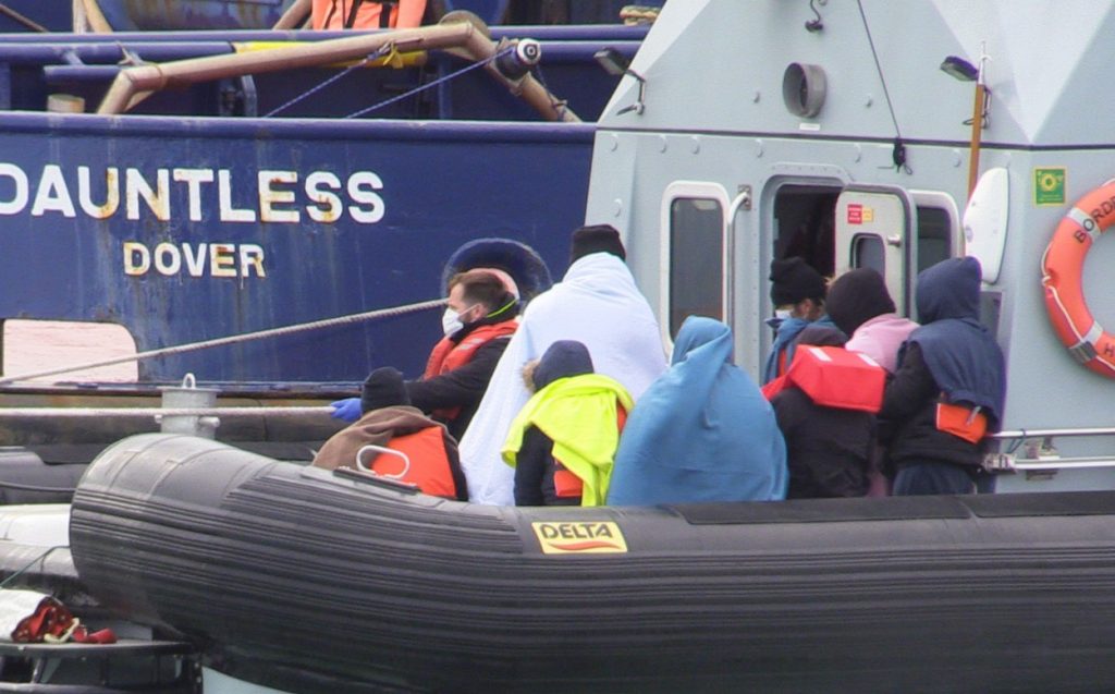 Numărul de migranți care au încercat să traverseze Canalul Mânecii, de patru ori mai mare în 2020 față de anul precedent