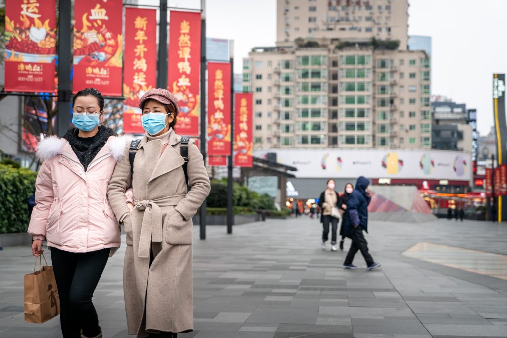 China se confruntă cu cel mai mare număr de cazuri noi de COVID-19 în aproape un an