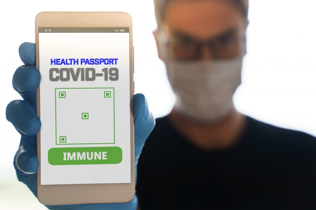 Unele companii aeriene ar putea limita accesul la bordul aeronavelor: Doar călătorii care s-au vaccinat anti-COVID-19 ar avea voie să se îmbarce