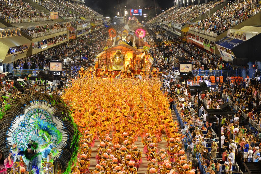 Carnavalul de la Rio, anulat pentru al doilea an consecutiv din cauza pandemiei. Aproape 70% din populația braziliană este vaccinată cu schema completă