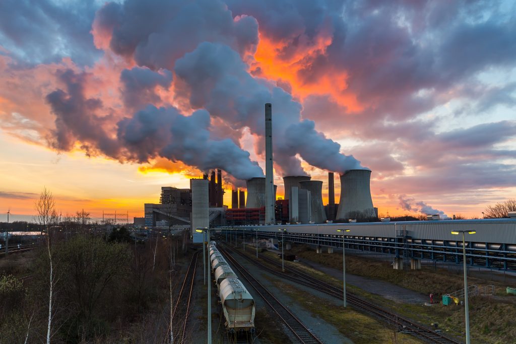 Emisiile de dioxid de carbon au ajuns în 2020 la nivelul de acum zece ani, dar este foarte probabil să crească din nou anul acesta