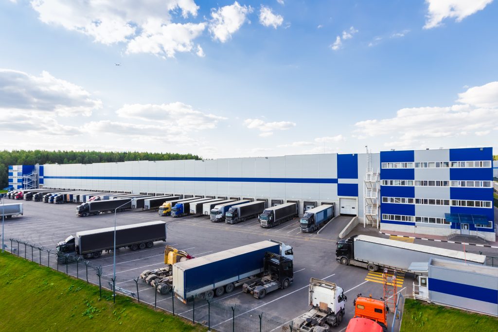 TRANZACȚII: Consumul online a determinat tranzacții-record pe piața spațiilor industriale. Valoarea proiecte logistice livrate în 2020 a depășit pragul de 300 milioane euro