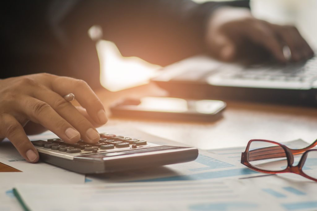 STUDIU. Numărul insolvențelor este în creștere în prima jumătate a anului. Care sunt sectoarele cele mai afectate