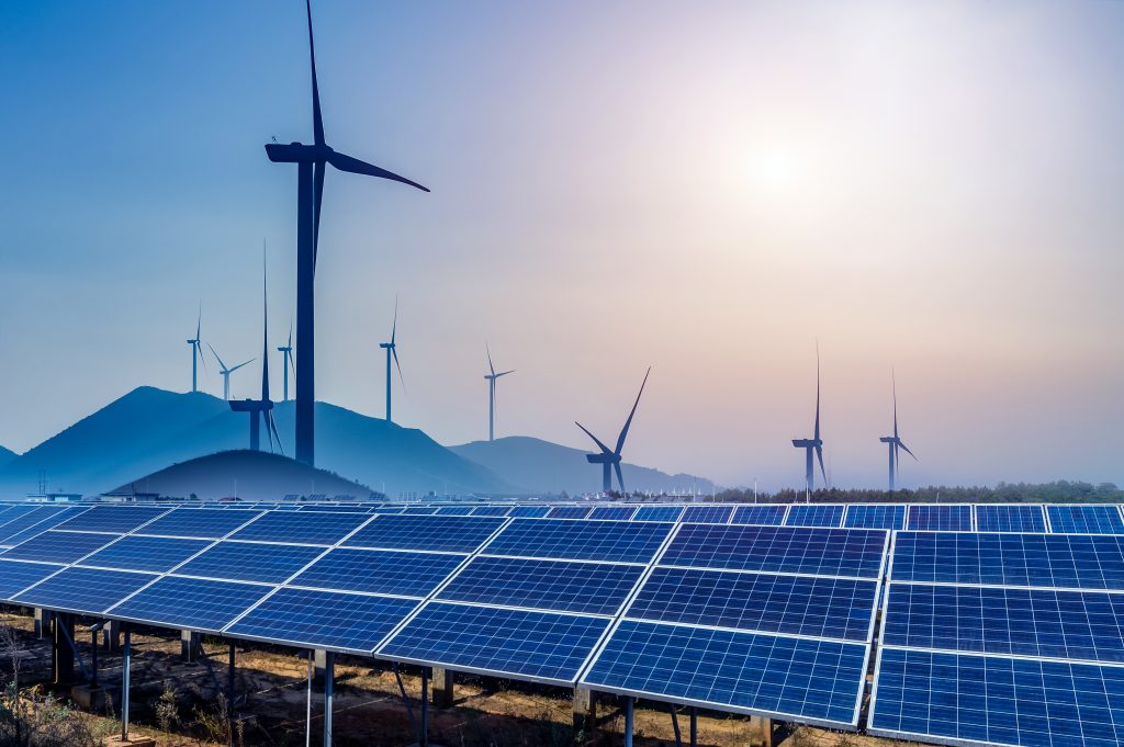 Energia din surse regenerabile a depășit combustibilii fosili în mixul energetic al UE