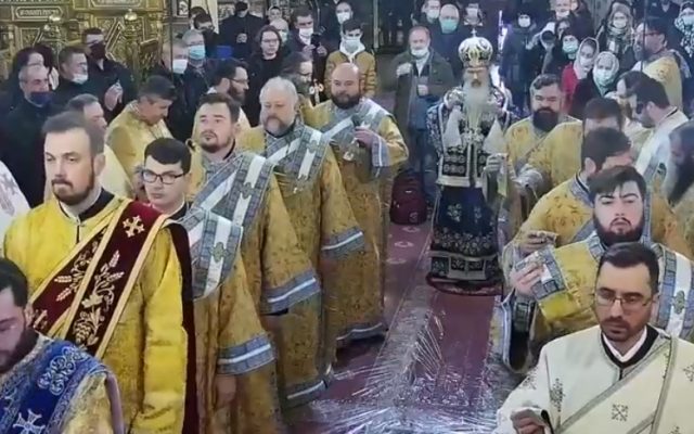 ÎPS Teodosie, „lanț” de sfidări la adresa statului: A ținut slujba de Bobotează în interior, fără distanțare și măști – VIDEO