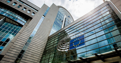 Parlamentul European va înființa centre de vaccinare pentru deputați, personal și asistenți. Un prim centru în sediul Parlamentului ar trebui să funcționeze începând din martie