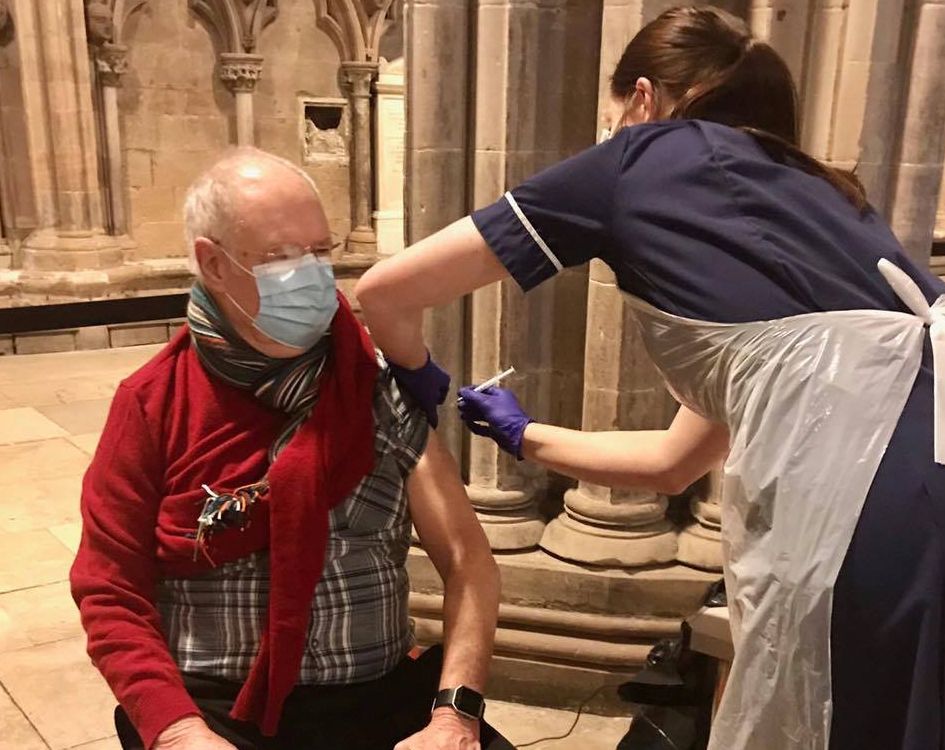 Cum s-a transformat o catedrală în centru de vaccinare anti-COVID (FOTO/VIDEO)