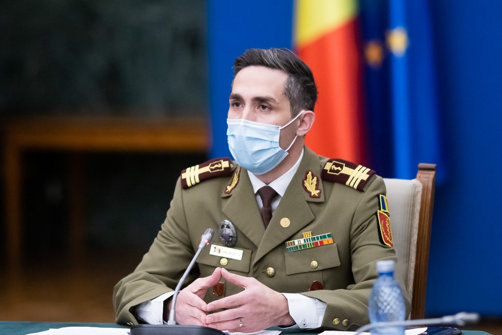 Valeriu Gheorghiță, depre vaccinarea profesorilor: „Ar putea începe săptămâna viitoare și nu va fi nevoie de programare în platformă”