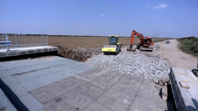 LUMEA INFRASTRUCTURII, o nouă publicație online în peisajul media din România și ”handicapul național al lipsei autostrăzilor”. Răzvan Savaliuc: ”Lipsesc autostrăzile unității naționale”